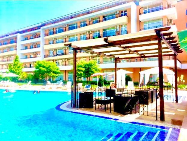 Grand Kamelia Holiday Complex Slantschew brjag Exterior foto